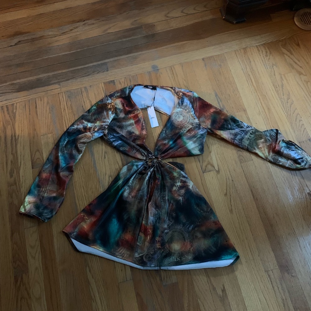 Dress - Picture 2 of 4